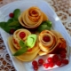 How to decorate and serve pancakes for Shrovetide?