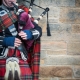 How to play bagpipes?
