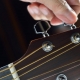 Tuning a 6-string guitar