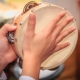 Description of the tambourine and features of playing on it