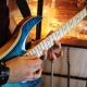Why is the guitar not building and how to solve the problem?