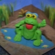 How to mold a plasticine frog?