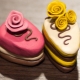 Making a plasticine cake
