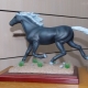 How to mold a horse from plasticine?