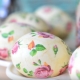 Options for decoupage eggs with napkins