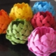 Making a lotus from napkins