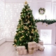 How to dress up an artificial Christmas tree beautifully?
