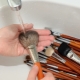 How to wash makeup brushes?