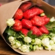 How to make strawberry bouquets?