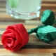 How to make a rose from a napkin?