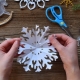How to make snowflakes from a napkin?