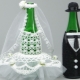 How to decorate a champagne bottle?