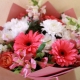 What bouquets for a woman can be made by hand?