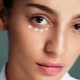 Makeup with dots under the eyes
