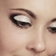 Features and creation of eye makeup with a pencil