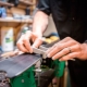 All about sharpening the edges of alpine skis