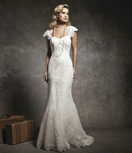 Mermaid wedding dress with pearl thread