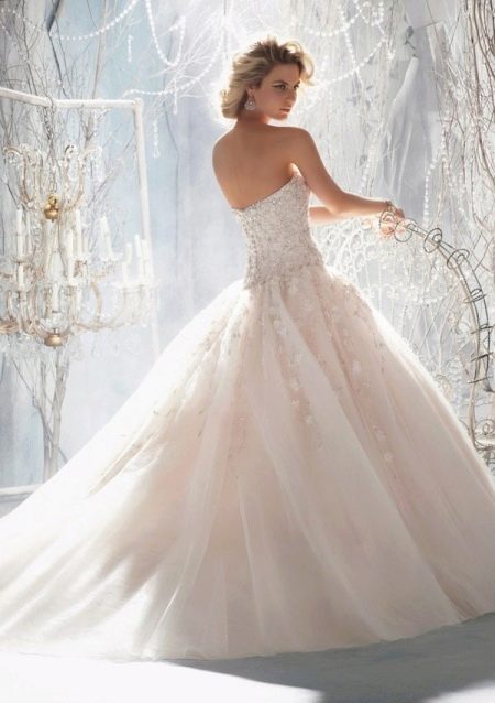 Long lace puffy wedding dress