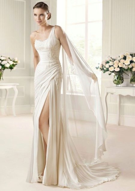 Straight cut wedding dress with one shoulder strap