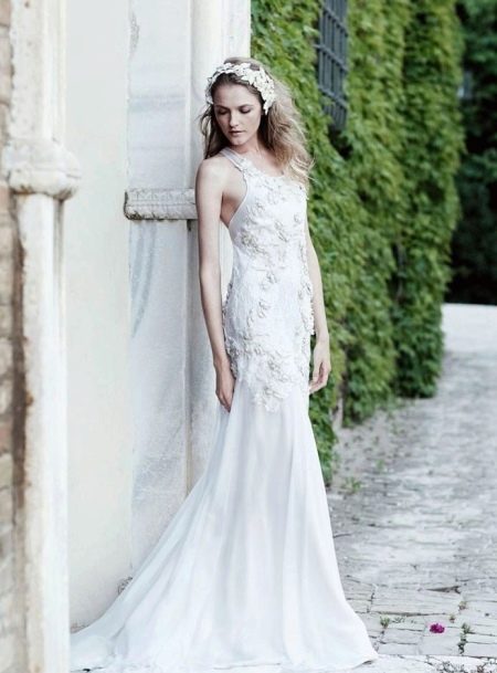 White wedding dress for the second marriage
