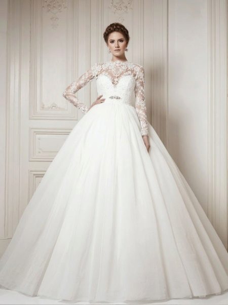 Lush maternity wedding dress