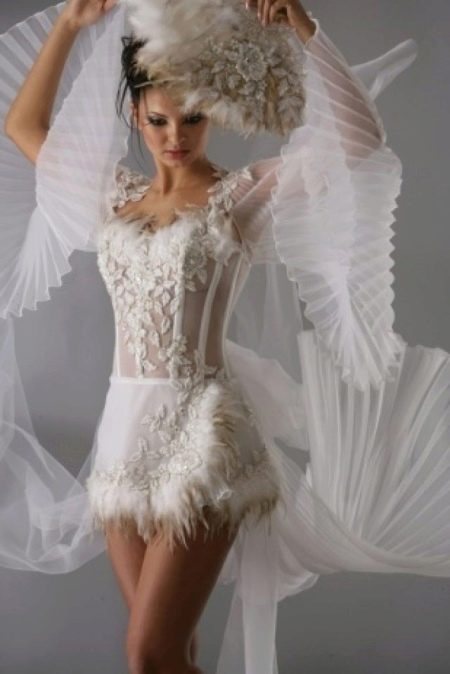Robe de mariée ultra courte