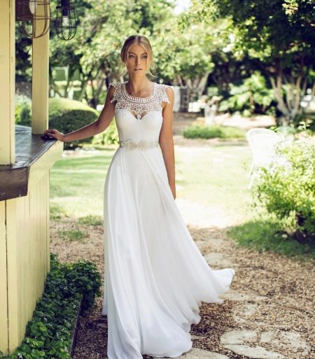 Robe de mariée droite en dentelle