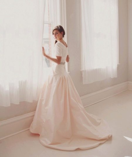 Modest Closed Back Wedding Dress