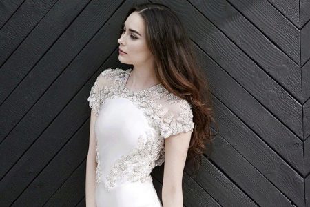 Robe de mariée à manches courtes en dentelle