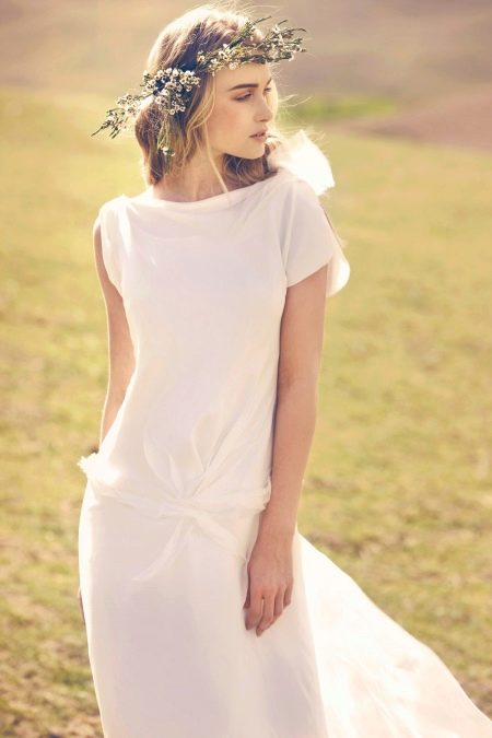 Wedding dress simple rustic