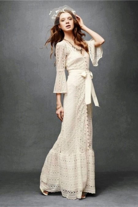 Rustic wedding dress with belt