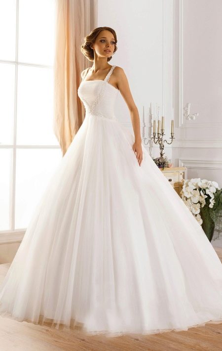 Lush wedding dress from Naviblue Bridal