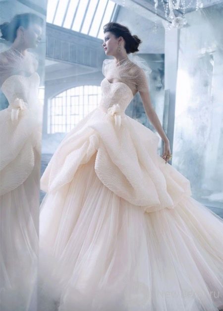 Abstract shape wedding dress