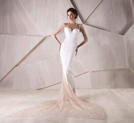 Hourglass wedding dress