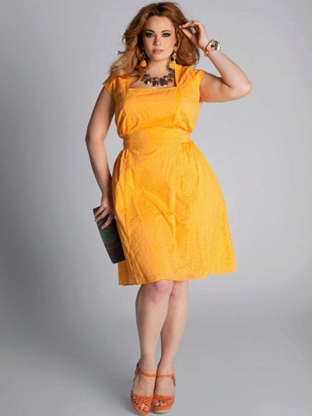 Yellow evening dress for plump