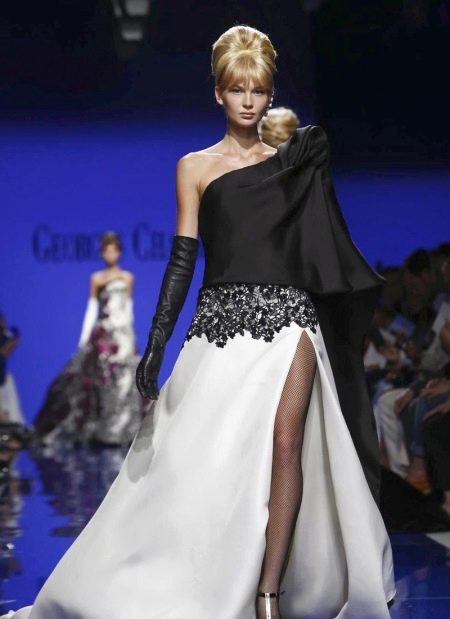 Floor-length evening dress with one sleeve