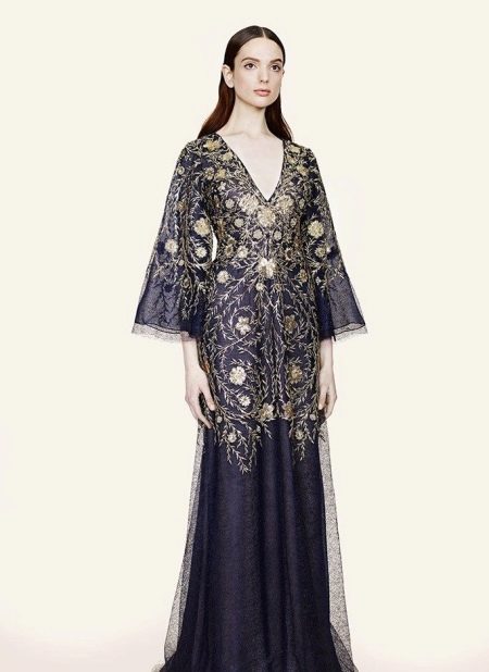 Floor-length evening dress with flared sleeves