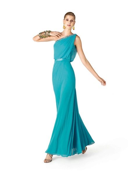 Accessories for an evening greek dress