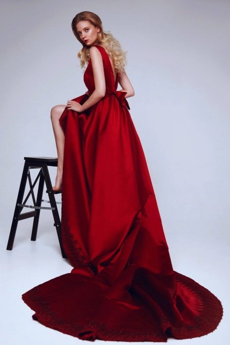 Burgundy evening dress with train