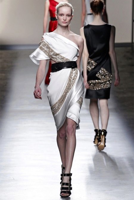 Robe de soirée courte grecque