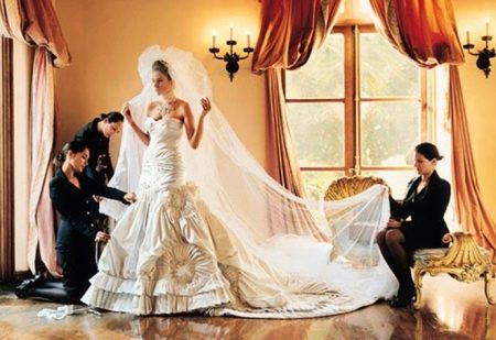 Melanie Knaus's wedding dress