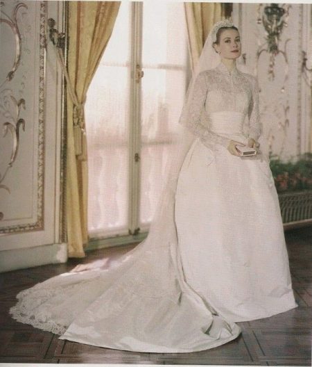 Wedding dress with train Grace Kelly