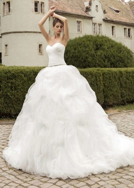Robe de mariée luxuriante d'Armonia