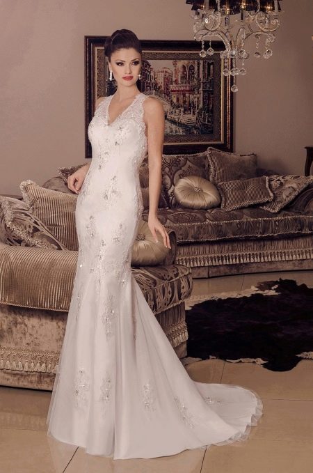 Mermaid wedding dress with lace straps