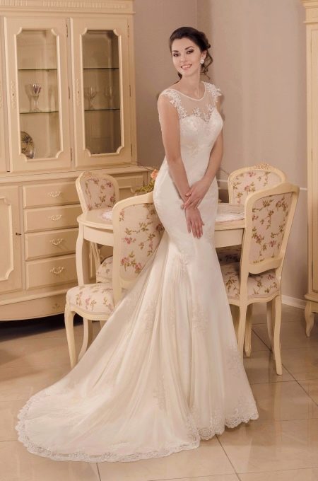 Wedding dress with a fish train