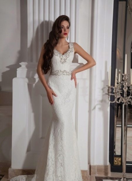Wedding dress with embellished neckline with rhinestones