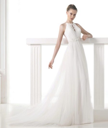 Straight wedding dress from pronovias