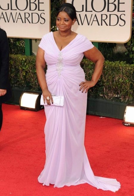 The right styles of long dresses for full