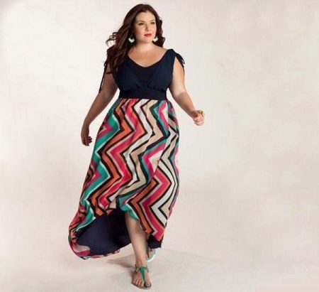 The correct style and material for a long dress for a fat girl (woman)