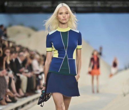 Closed pocket sports dress